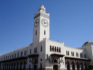 ORAN 10 2005 110 LA GARE ET SON HORLOGE